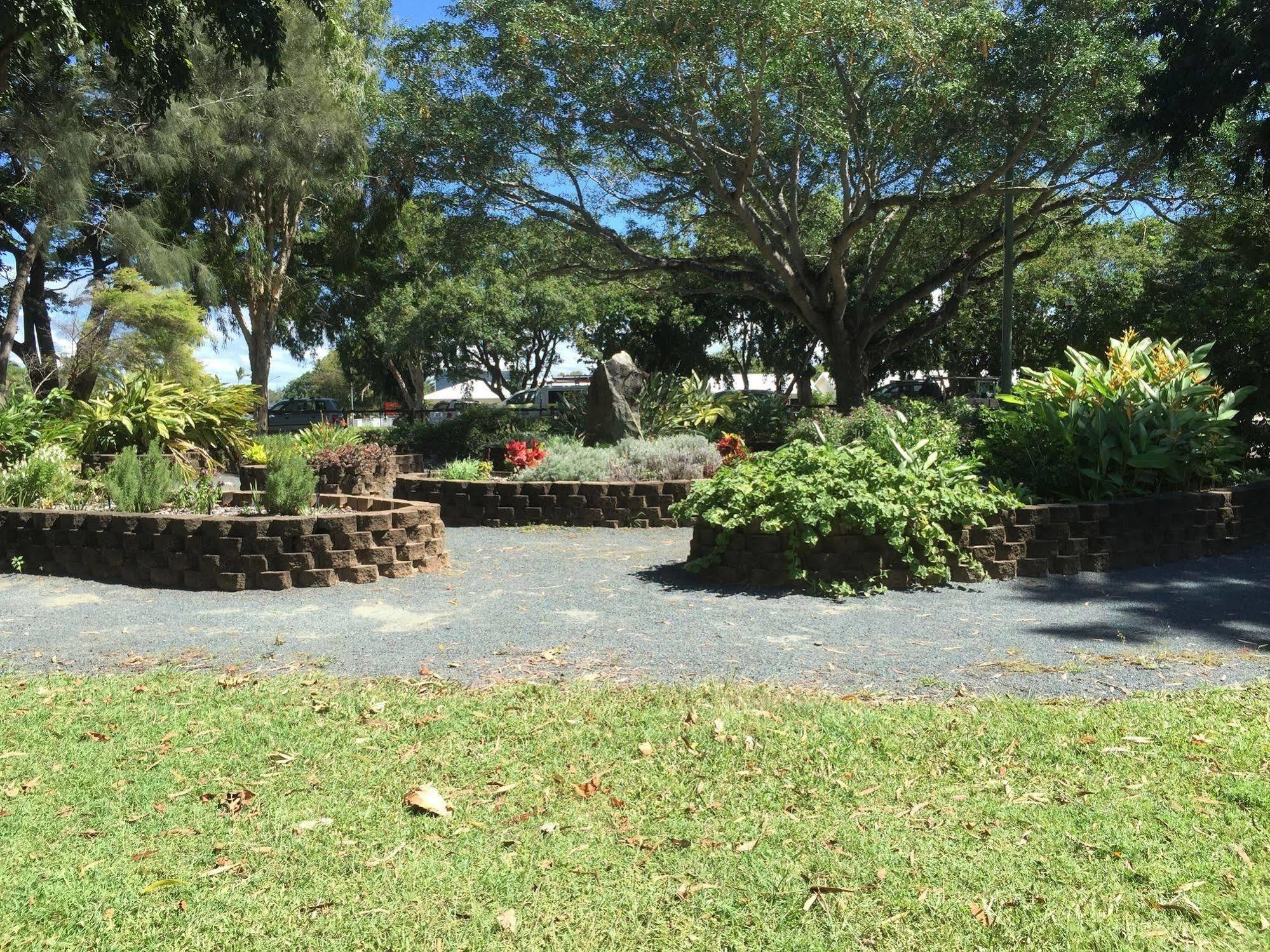 Econo Lodge Beachside Mackay Exterior foto